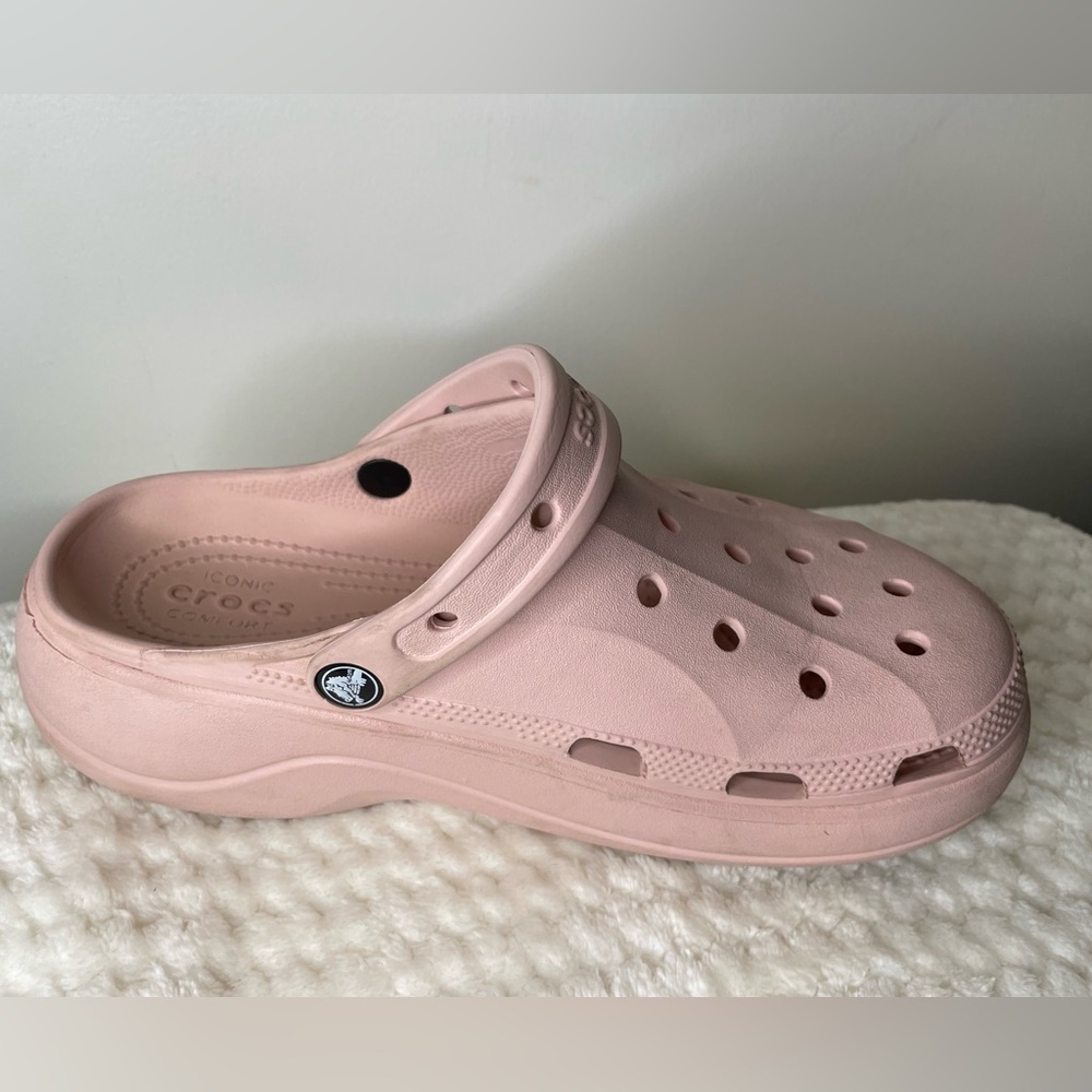 CROCS Baya Platform Clog Sandals in Light Pink size 9 - Picture 6 of 8